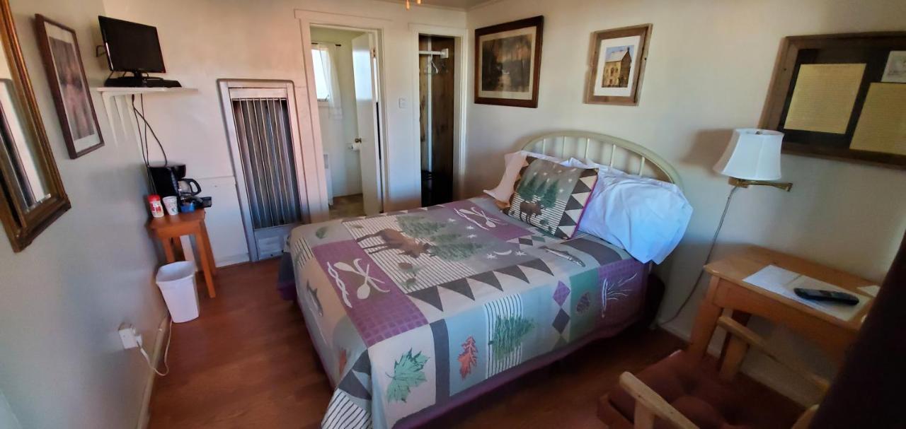 Hotel Hikers & Rv Park