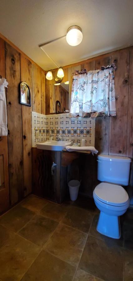 Hikers & Rv Park Hotel 2*