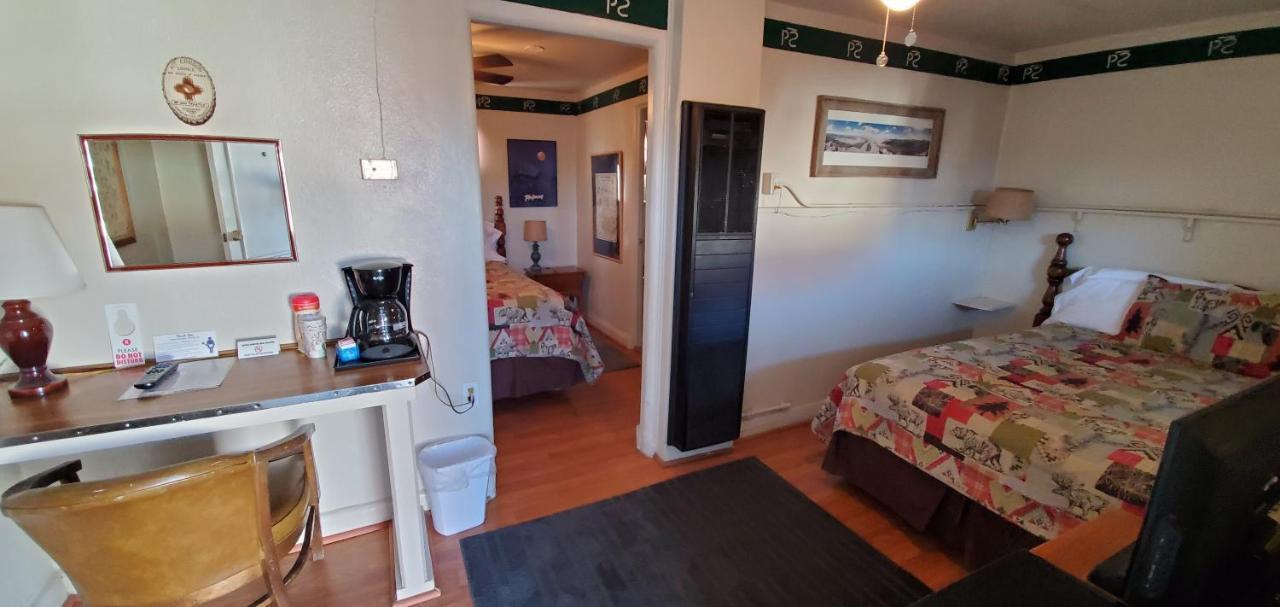 Hotel Hikers & Rv Park