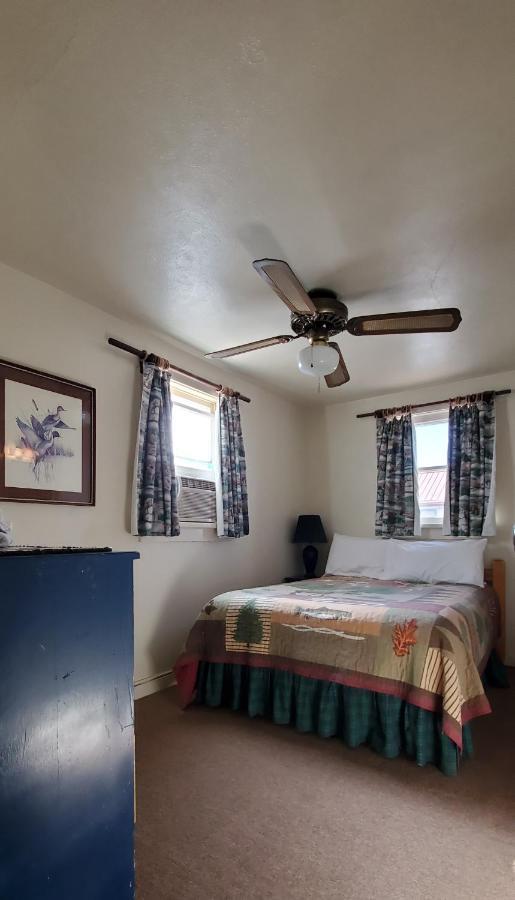 Hikers & Rv Park Hotel