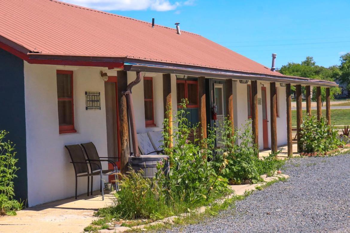 Hikers & Rv Park Hotel