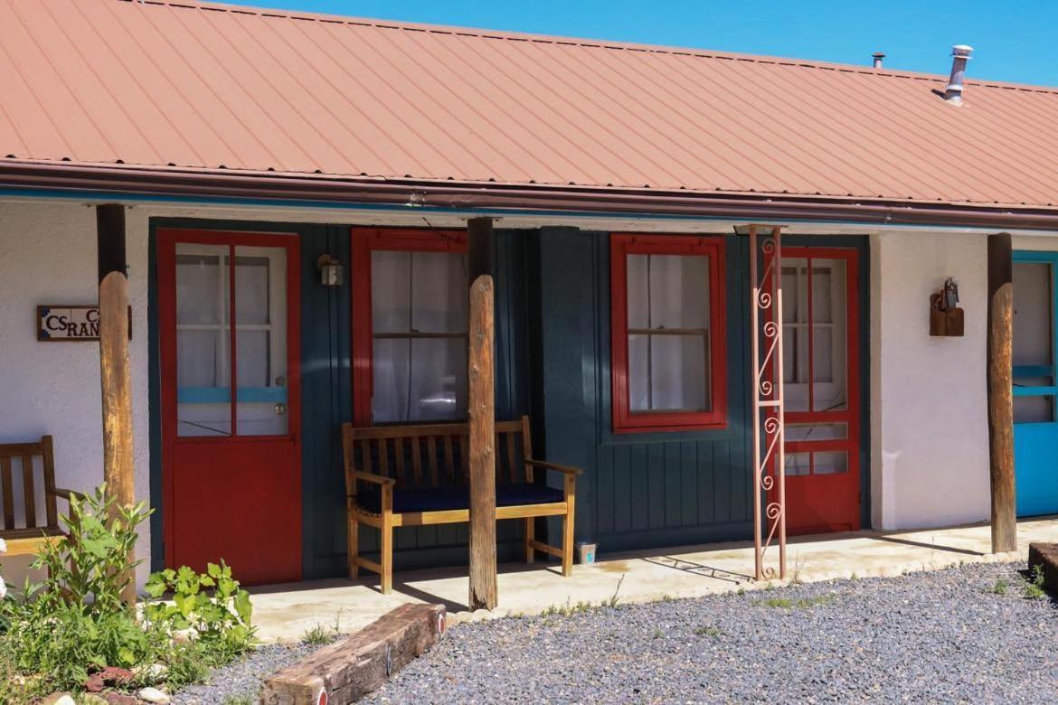 Hikers & Rv Park Hotel